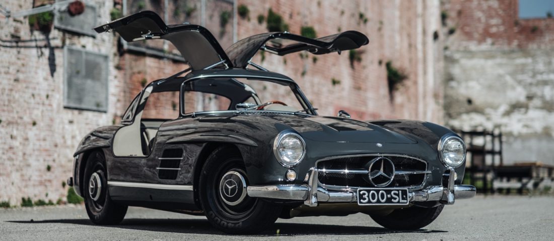 Maga az ötletadó rendelte meg ezt a szürke sirályszárnyas Mercedest