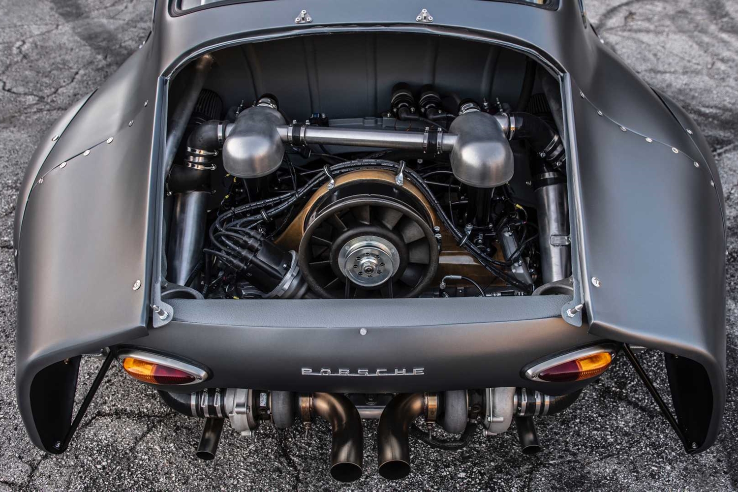 Súlyosan menő ez a 60 éves Porsche 13