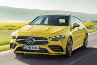 Sportkombival erősít a Mercedes 30