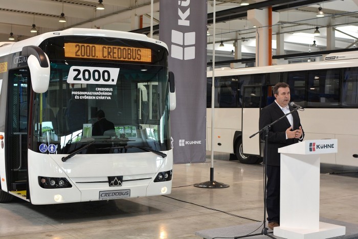 Már kétezer busznál jár ez a magyar buszgyár