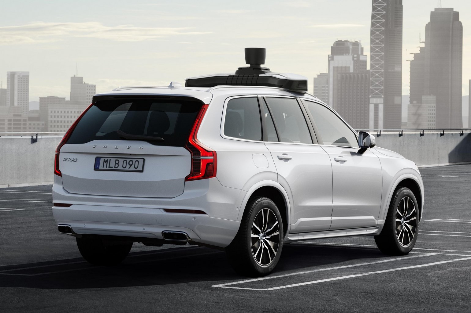 Készen áll a sorozatgyártásra a Volvo robotautója 5 Készen áll a sorozatgyártásra a Volvo robotautója 5