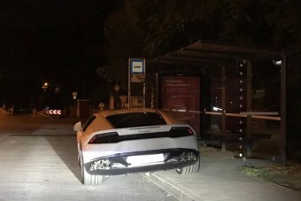 Lamborghinivel mutattak be világbajnok parkolást Budán