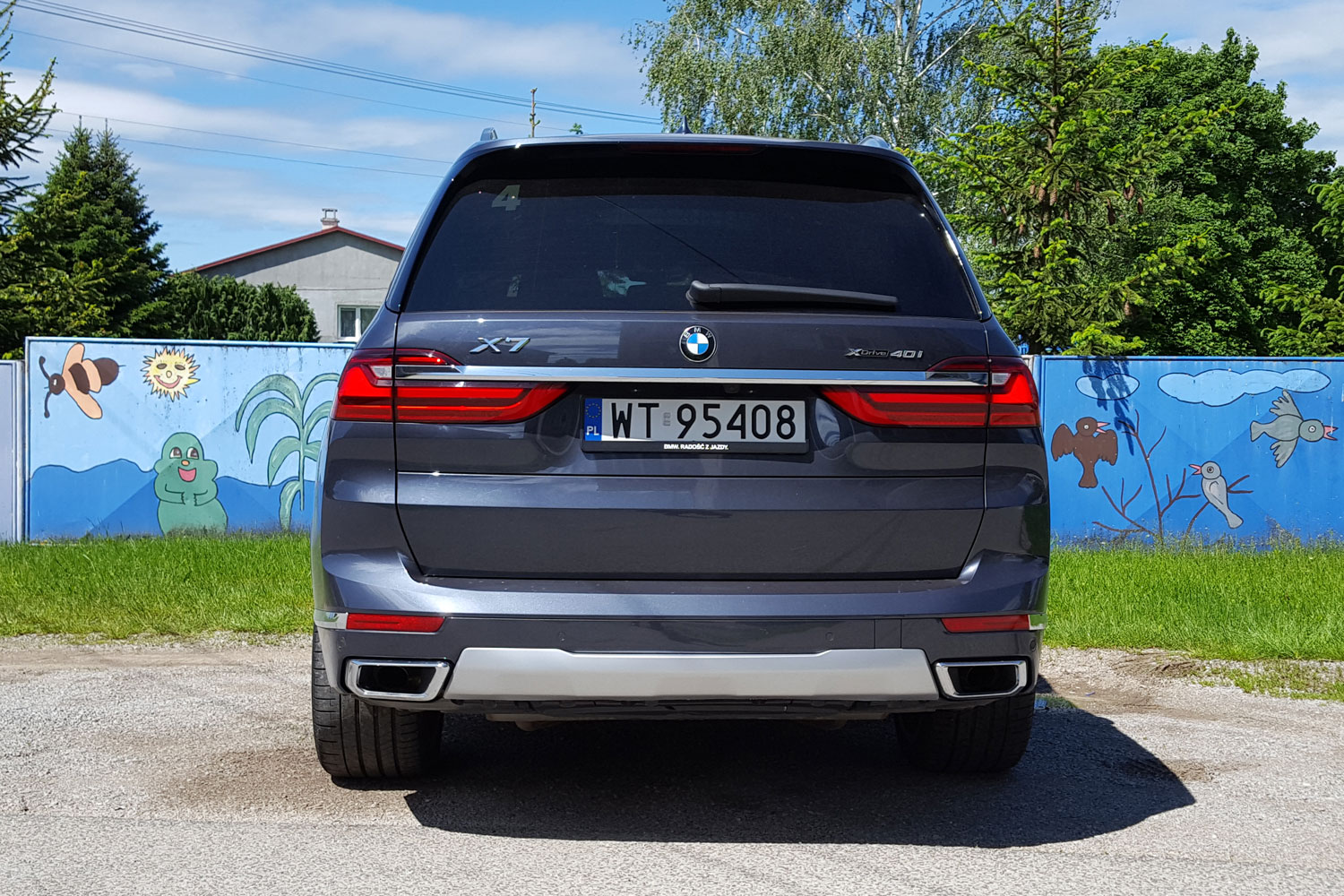 Nem ez a BMW lesz a Parlamentnél tüntető diákok szíve csücske 6