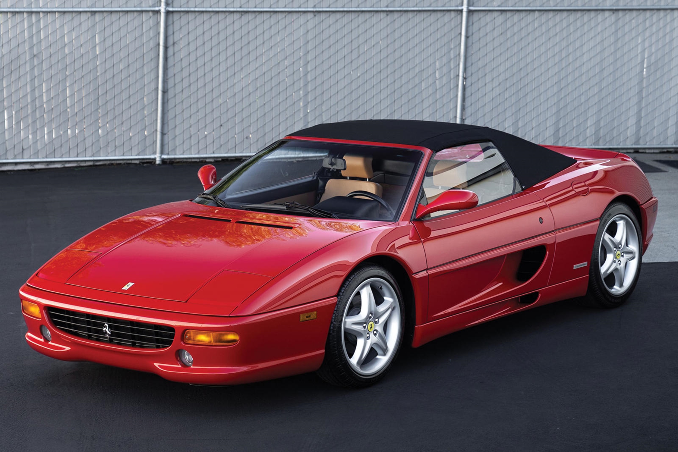 Elképesztően szépen tartott Ferrari-gyűjtemény kerül kalapács alá 8