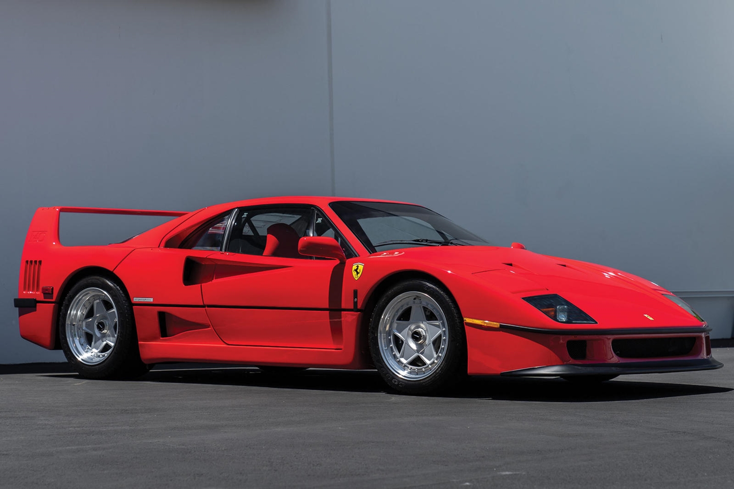 Elképesztően szépen tartott Ferrari-gyűjtemény kerül kalapács alá 11