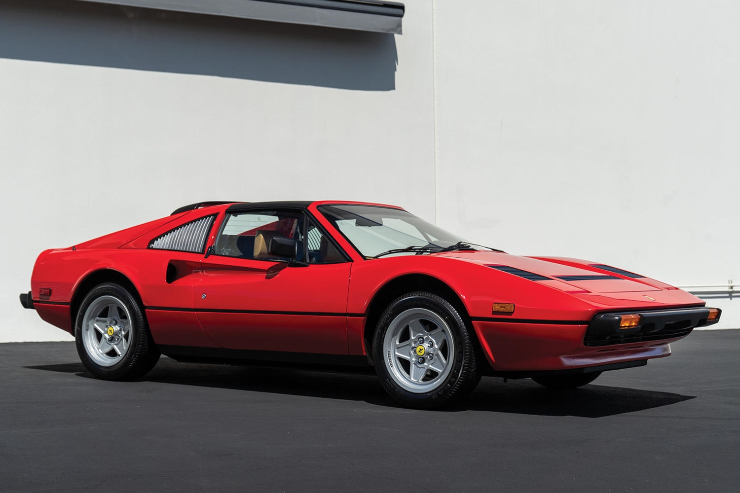 Elképesztően szépen tartott Ferrari-gyűjtemény kerül kalapács alá 12