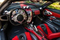 Milliárdot érő rtikaság a Pagani Huayra 25