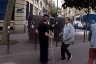 Kalapot emel a magyar internet a pécsi buszsofőr hősies gesztusa előtt 1 Kalapot emel a magyar internet a pécsi buszsofőr hősies gesztusa előtt 1