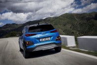 Hibridként is kapható a Hyundai Kona 34