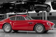Milliárdos retró játékszer az Aston Martin DB4 Zagato 18