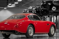 Milliárdos retró játékszer az Aston Martin DB4 Zagato 2
