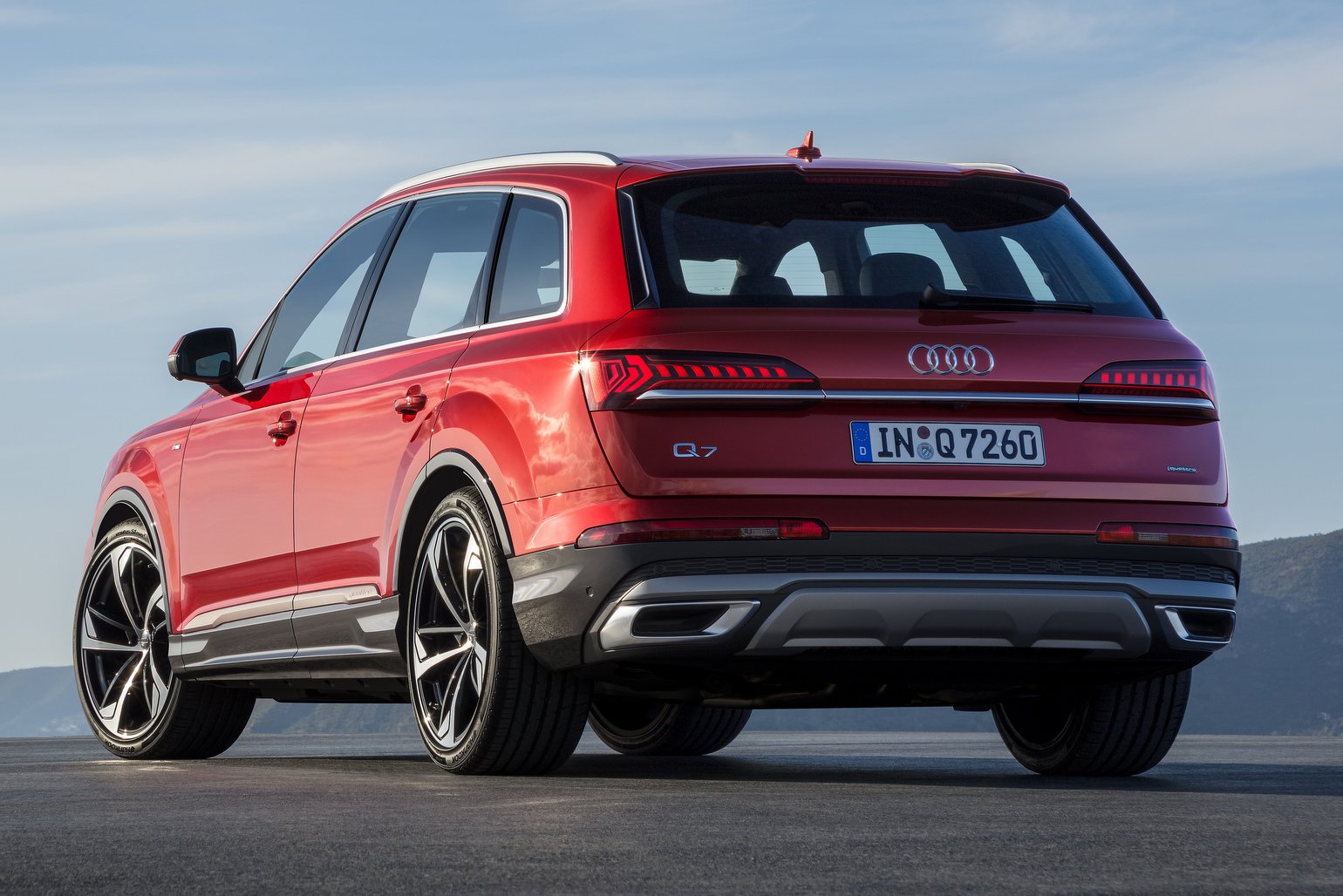 Teljeskörűen megújult az Audi Q7 10