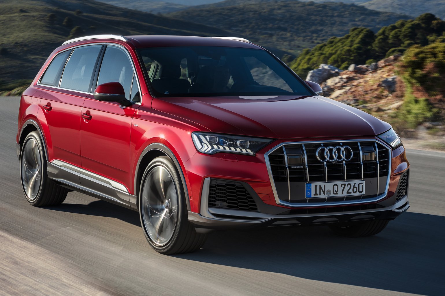 Teljeskörűen megújult az Audi Q7 16