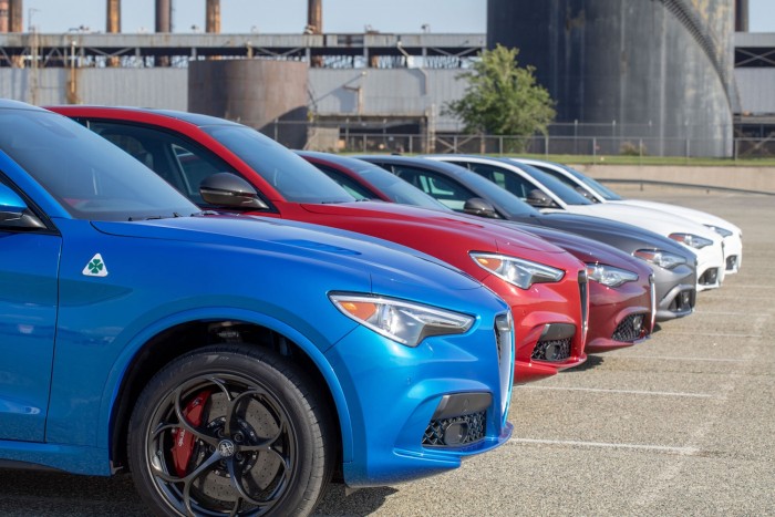 BMW-találkozón trollkodott az Alfa Romeo 5 | Vezess BMW-találkozón trollkodott az Alfa Romeo 5