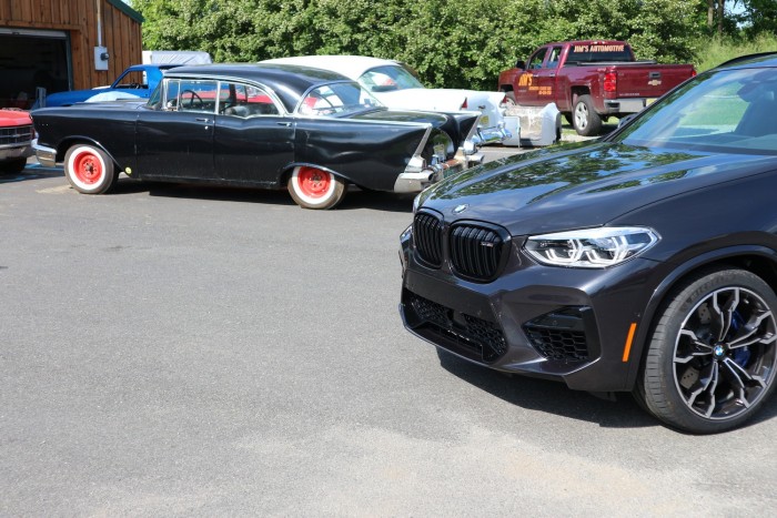 X3-as és X4-es, az M3-as motorjával 11 X3-as és X4-es, az M3-as motorjával 11