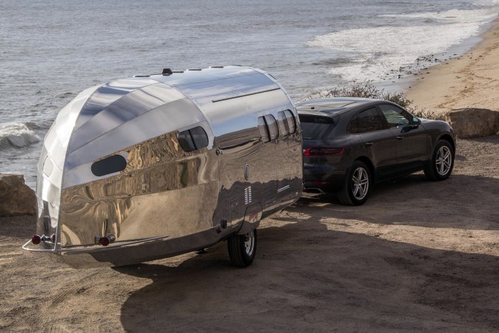 Szívesen járnánk a világot ezzel a stílusos lakókocsival 8 | Vezess Szívesen járnánk a világot ezzel a stílusos lakókocsival 8