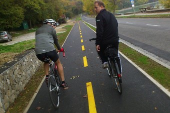 Balatoni Bringakör: Edzésként és családi gurulásként is kaland