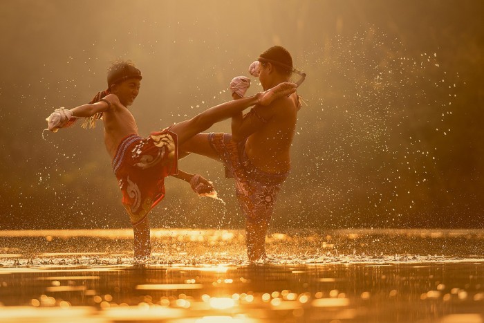 Egymásnak esett két autós a dugóban, vagy nem?