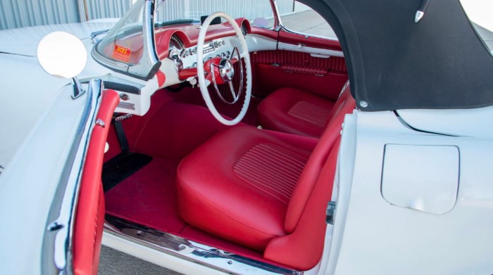 1953 karácsonyán készült el a háromszázadik Corvette 7 | Vezess 1953 karácsonyán készült el a háromszázadik Corvette 7