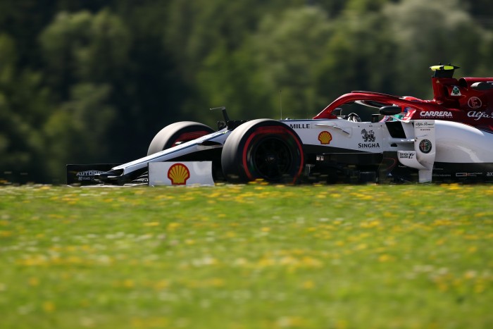 F1: Megbüntették az Alfa Romeót a szabadedzések után