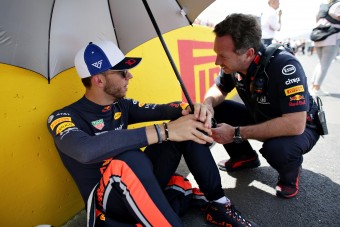 F1: A Red Bull-főnök kezd ideges lenni 