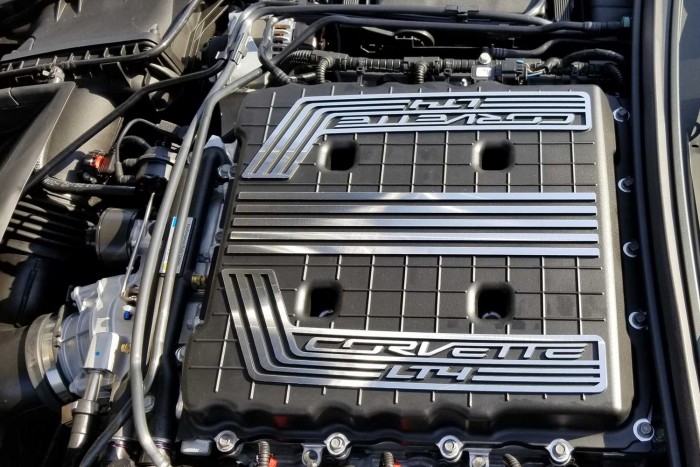 Méregdrágán kelt el az utolsó Corvette, ami az orrában hordja a motorját 5