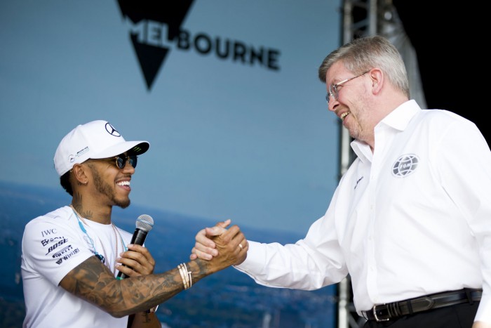 F1: Hamiltonék is beleszólhatnak az új szabályokba