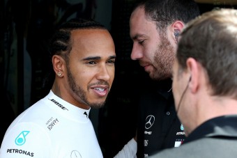 F1: Hamilton megúszta a büntetést