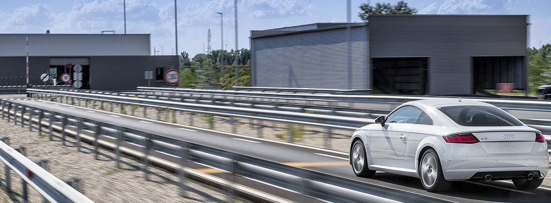 Ma olyan jó dolgunk van, hogy észre sem vesszük