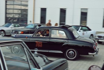 Veterán Mercedesekkel a századmásodpercek ellen