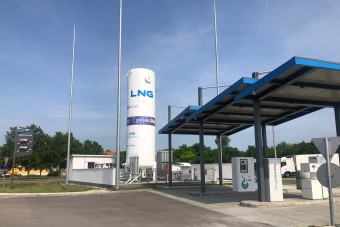 Különleges kúttal bővít az M0-son a Shell