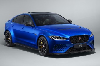 Civilizált külsőt kap a legdurvább Jaguar szedán