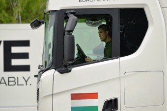 Ilyen körülmények között dolgozhat ma egy kamionsofőr