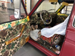 Ettől a Lada Niva-beltértől eldobtuk az agyunkat