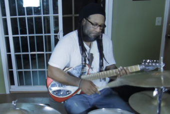 Ilyen egy kőkemény egyfős zeneélmény esküvőre