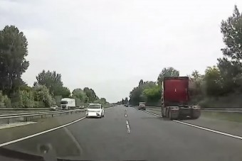 120 km/órával veretett a forgalommal szemben az M7-esen