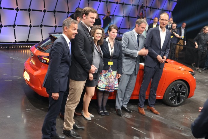 Láttuk mozogni az elektromos Corsát 64 Láttuk mozogni az elektromos Corsát 64