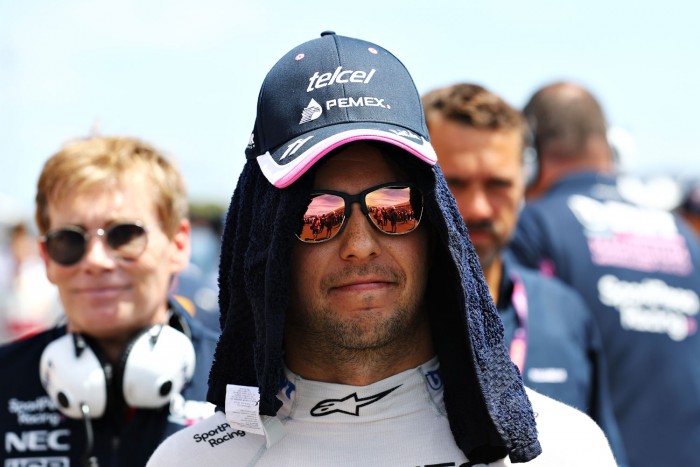 F1-es kutyakomédia – betartotta a szabályt, mégis megbüntették