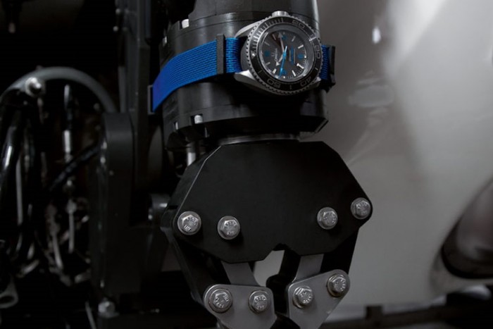 Elképesztő mélységbe vitték az Omega óráját 6 | Vezess Elképesztő mélységbe vitték az Omega óráját 6