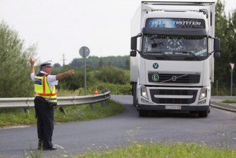 Rekordsúly egy ukrán kamionon, a hatóság is csak pislogott