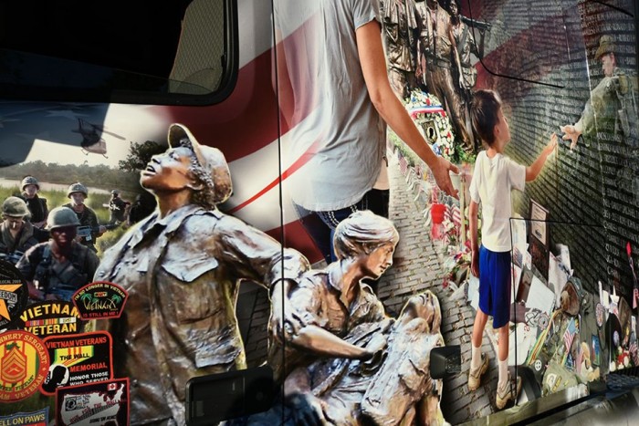 Különleges csőrőssel emlékeztek meg a háborús veteránokról 2 | Vezess Különleges csőrőssel emlékeztek meg a háborús veteránokról 2