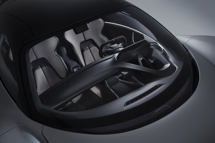 Kétezer lóerős lesz a Lotus utcai villanyautója 6