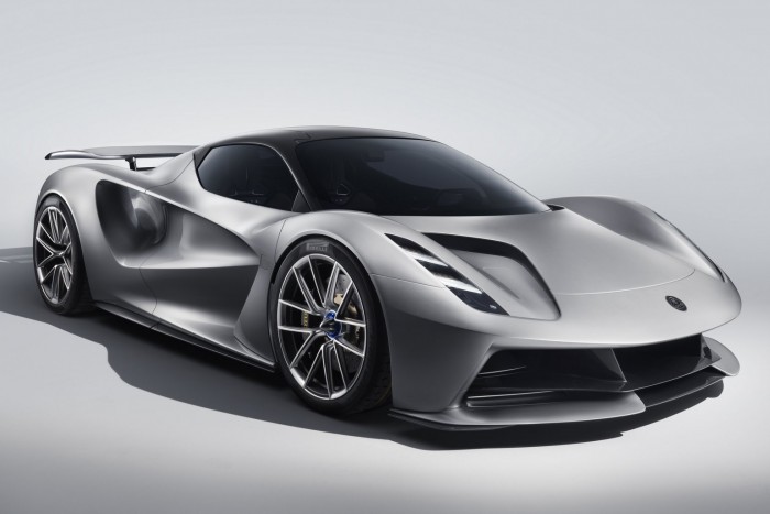 Kétezer lóerős lesz a Lotus utcai villanyautója