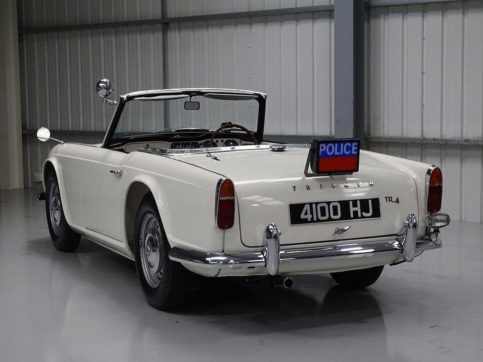 Te is megveheted az angol rendőr-roadstert 4