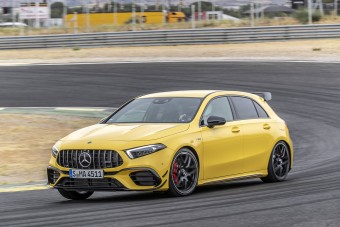 Kipróbáltuk a legerősebb magyar autót