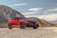 Meg mernéd venni ezt a hírhedt Alfa Romeot? 14