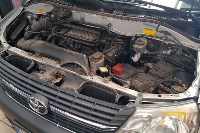 1 millió kilométer van ebben a magyar Toyota furgonban 6