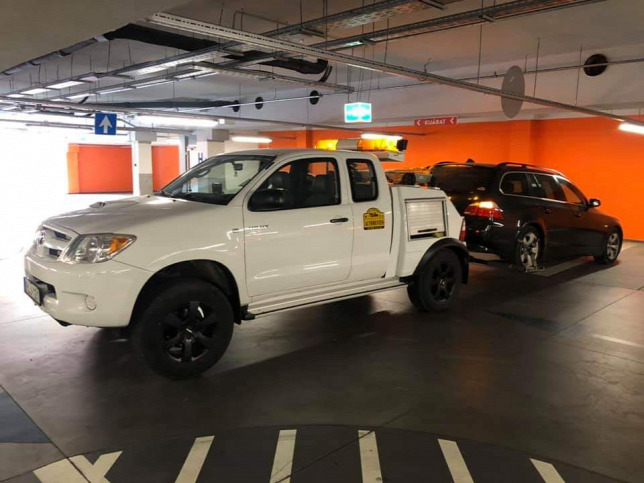 Pont úgy rohadt le a magyar BMW-s, mintha bunkón parkolna 3