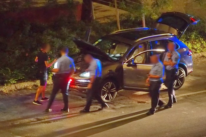 Ritka pofátlan porschést fogtak a magyar zsaruk