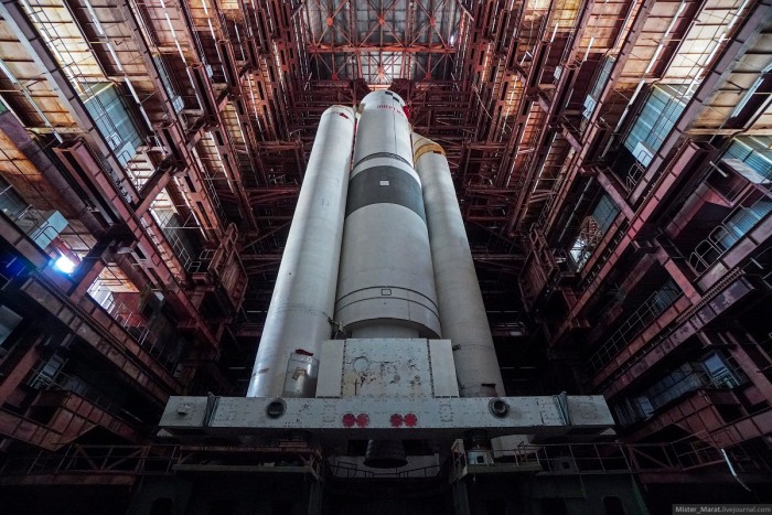 A semmi közepén rohadnak ezek az űrhajók 5